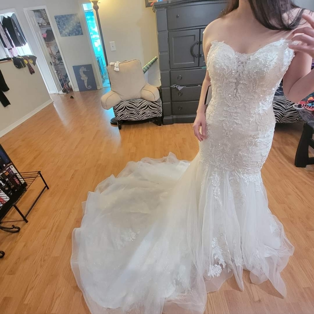 NWT Maggie Sottero wedding dress
